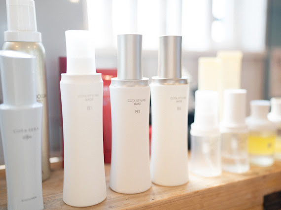 お知らせと冬にオススメのスタイリング剤